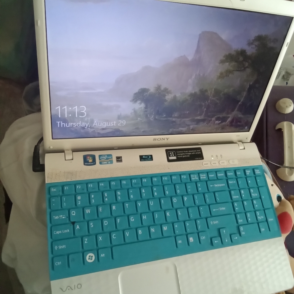 💥Sony labtop - Picture 2 of 5